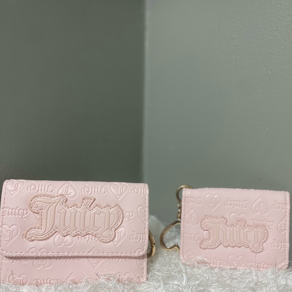 🩷Bundle of Juicy couture wallets🩷